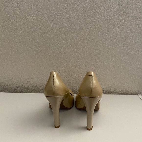 Jessica Simpson Patent Leather Nude Heels - Picture 5 of 6